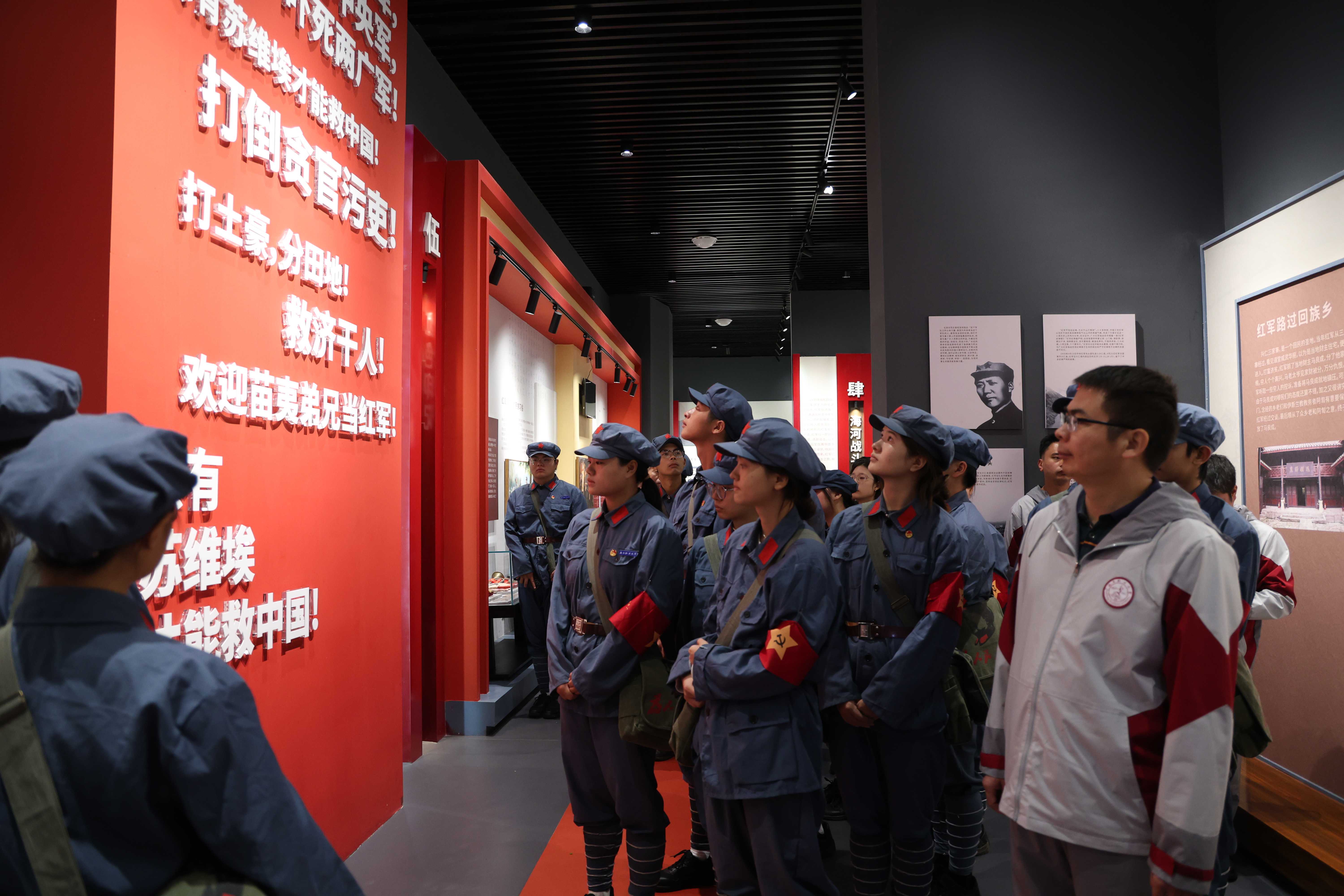 2025��11��6�����磬�ιۺ��Ӻ��ս����ַ���й�