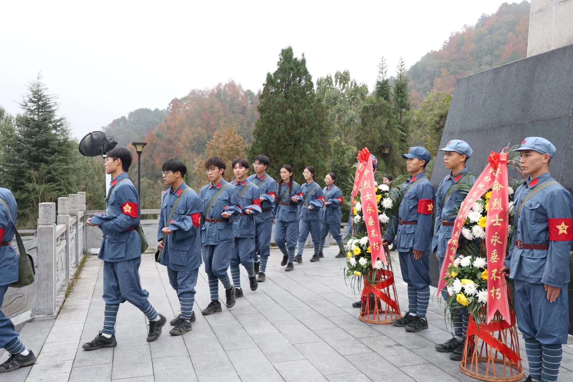 2024��12��8�����磬��������ʿ��ʽհ����ɫ�Ļ���԰